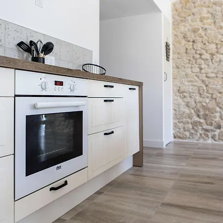 Villa En Pleine Campagne Proche De La *