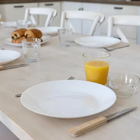 En Pleine Campagne Proche De La *