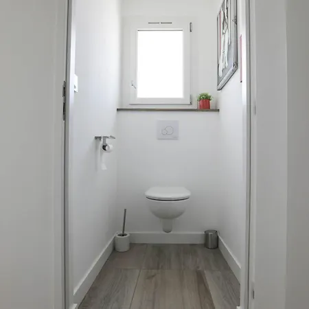 En Pleine Campagne Proche De La *