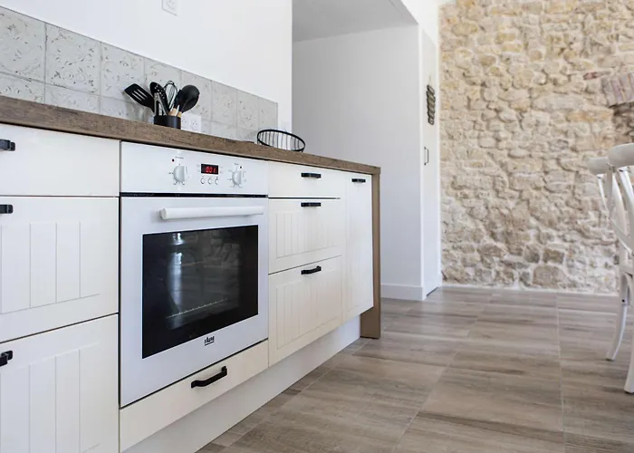 Vila En Pleine Campagne Proche De La *