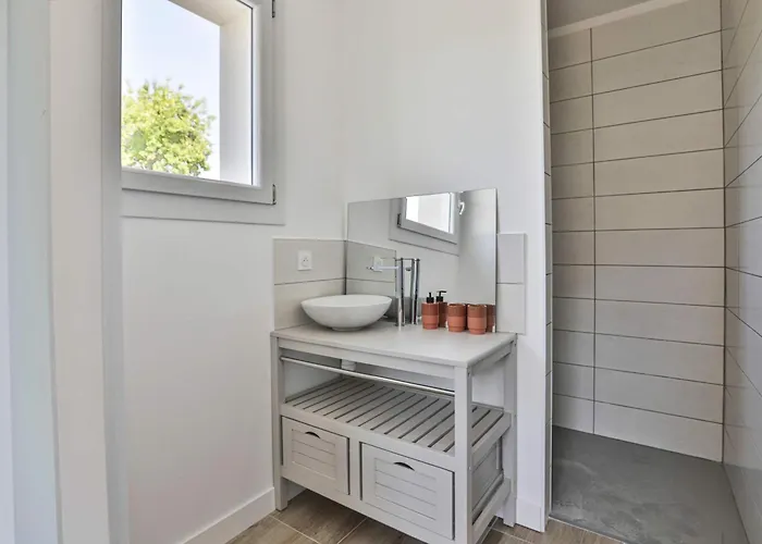 En Pleine Campagne Proche De La * Saint-Vincent-sur-Jard