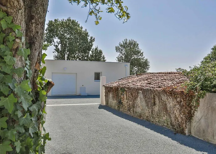 En Pleine Campagne Proche De La * Saint-Vincent-sur-Jard